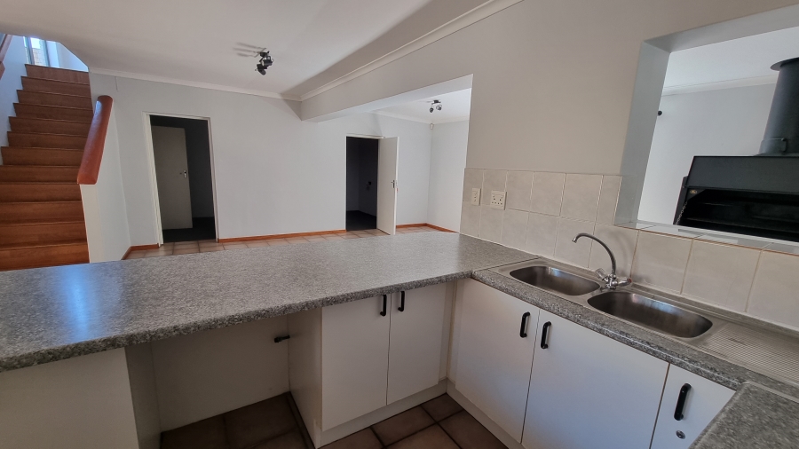 6 Bedroom Property for Sale in Lochnerhof Western Cape